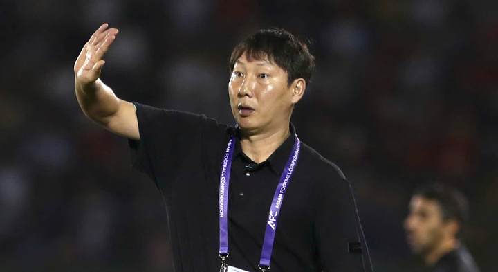 Đánh giá về huấn luyện viên Kim Sang-sik